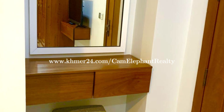90166-1-bed-1-bath-western-swim32-f