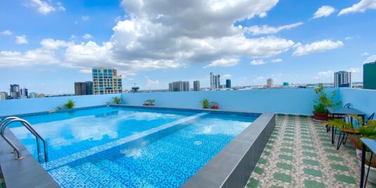 Pool and Gym Service Apartment for Rent