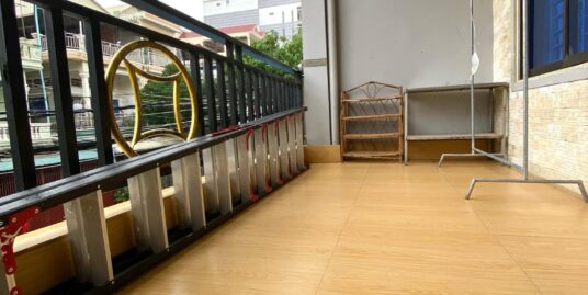 Nice Balcony Apartment for Rent
