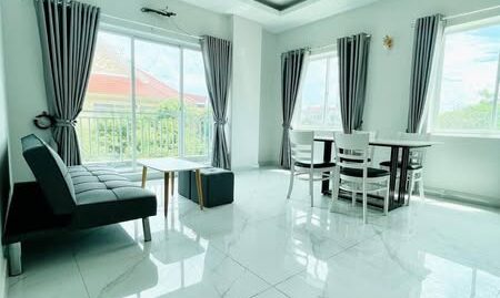 Western Elevator Apartment for Rent