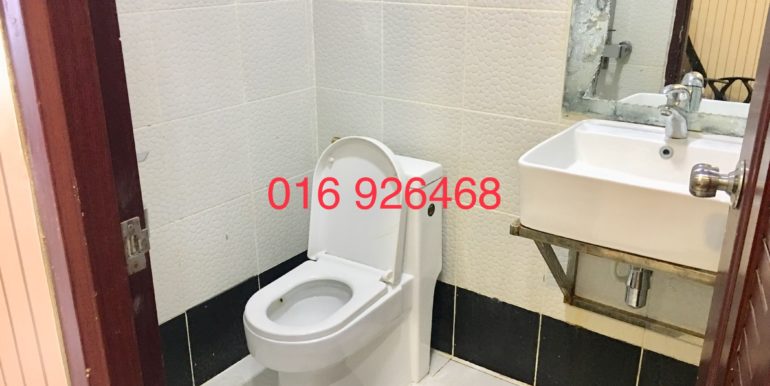 AB36C4CF-A9B1-4925-9D72-87C59F5D4A09