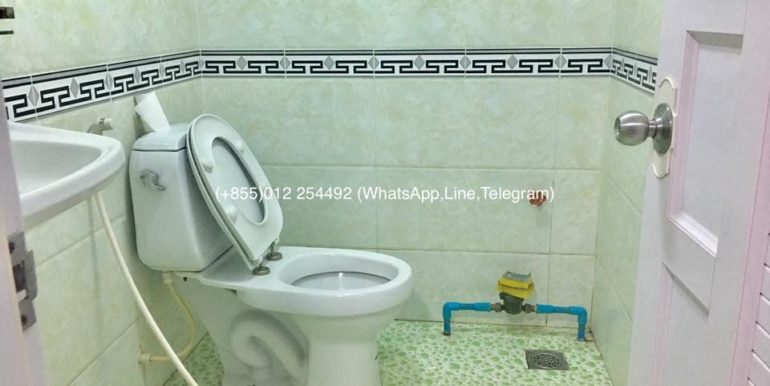 E9B166CF-B575-4814-A7CA-CBF968066AD1