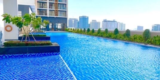 Nice Pool & Gym Fully Furnished Condo for Rent